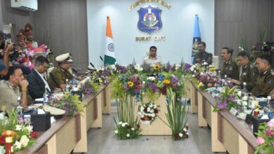 Photo of ગૃહ રાજ્યમંત્રીશ્રીની પ્રેરક ઉપસ્થિતિમાં રાજ્યના ડીજીપી.ની અધ્યક્ષતામાં સુરત ખાતે ક્રાઈમ કોન્ફરન્સ યોજાઈ: