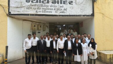 Photo of ઈ-ફાઈલિંગના નવા નિયમ સામે ડેડીયાપાડા બાર એસોસિએશનનો બળાપો, અનિશ્ચિત મુદત સુધી અદાલતી કામગીરીનો બહિષ્કાર: