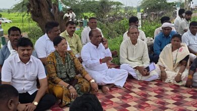 Photo of નર્મદાના ખોપીમાં વિશ્વ આદિવાસી દિને ઉજવણી નહીં, ન્યાય માટે ધરણાં!